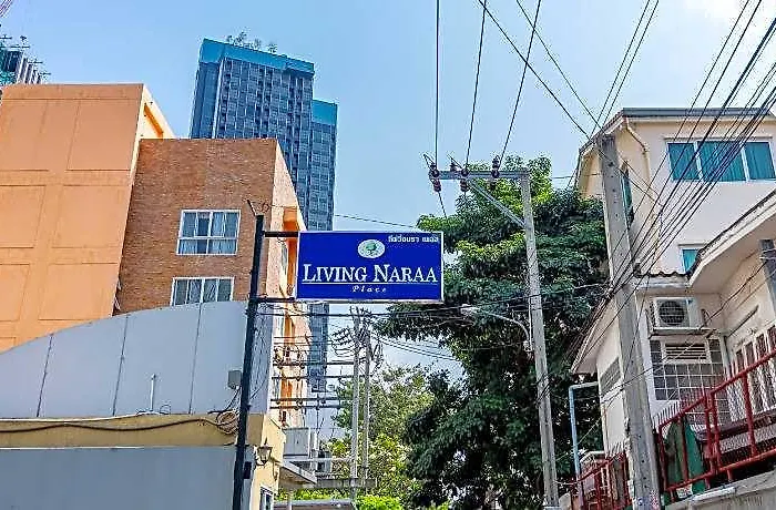 Living Naraa Hotell